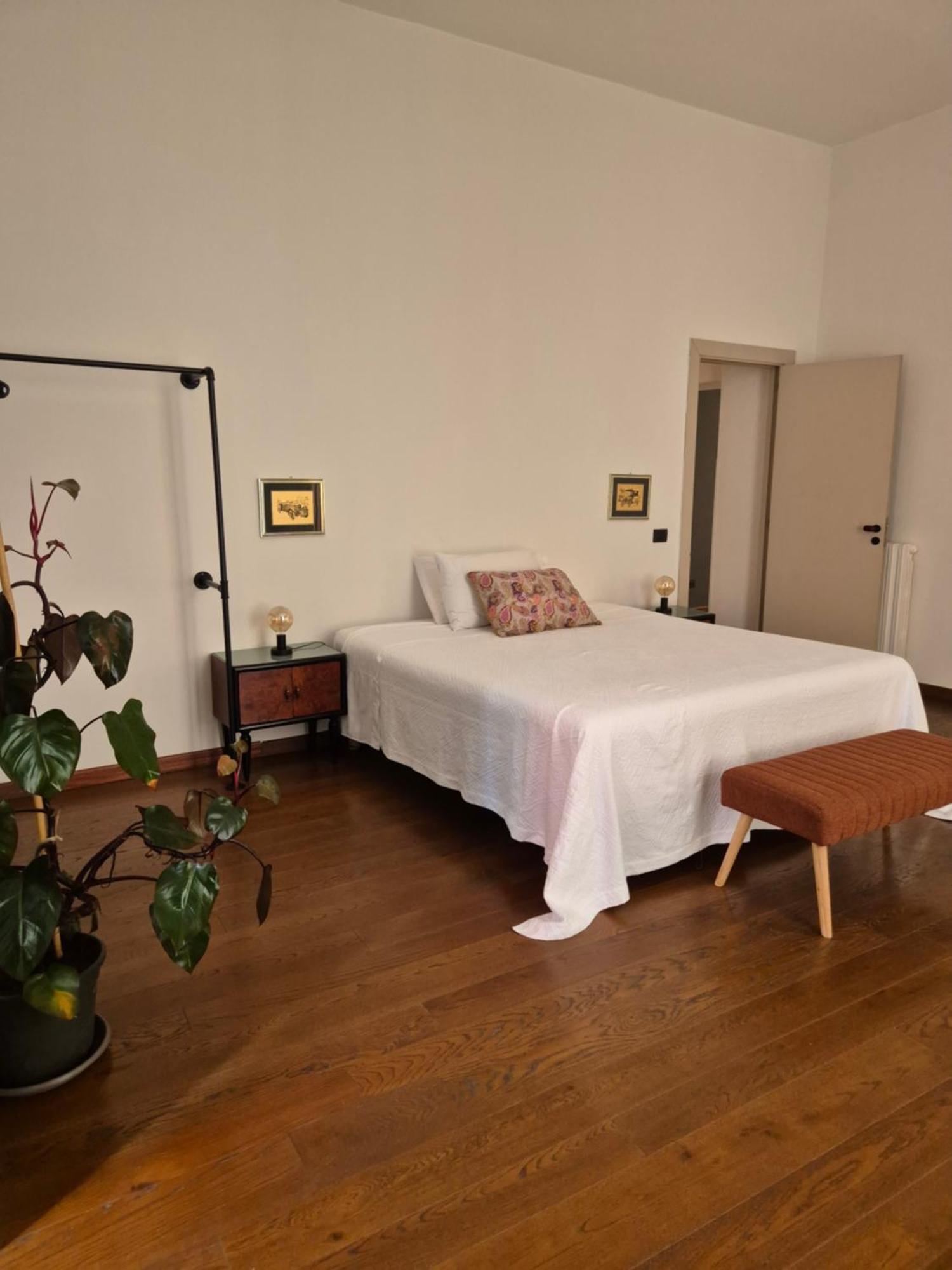 Modern Hospitality Naples Exclusive Stay Exterior photo